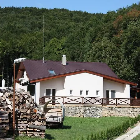 Podvisnove بيت ضيافة